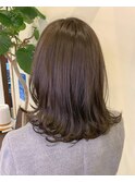 この夏注目ヘア×グレージュカラー×切りっぱなしミディアム