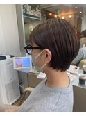 タイトショートボブ耳掛け似合わせカットアッシュブラウンカラー
