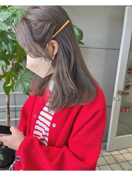 ウム(umu.) グレージュカラー