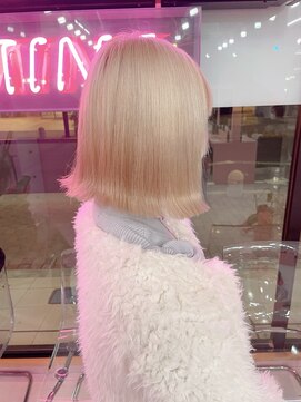 ジオ 国分寺(the O's) 斜めバング/シルキーベージュ/ブラントカット[国分寺駅]