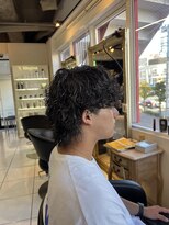 アイズ 海老名(AIZU)&nbsp;波巻きツイストスパイラルパーマ　波巻きパーマ　ツイストパーマ