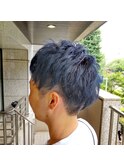 くすみブルー