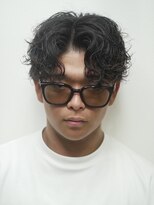 イーラ(era) 大人男髪スパイラルパーマセンターパート