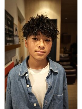 ミューズ バイ ケンジ(MUSE by KENJE) ツイストスパイラルパーマ／メンズパーマ／平塚美容室