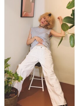 フイ(HUI) 外国人風◎ハイトーン小顔似合わせカットボブ