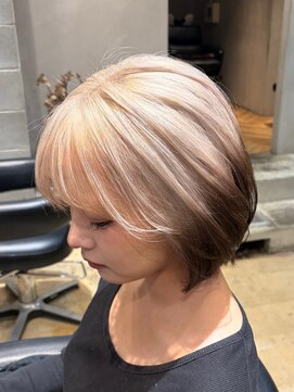 コージーベルベット(Cosy Velvet) ボブ×ルーツカラー