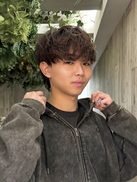 エンド 大阪梅田(&) シャドウパーマ