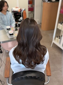 ソルバイシェス(SOL by shes) 透明感と艶たっぷりマロングレージュ×韓国風レイヤー