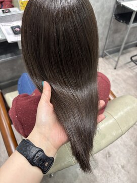 フォンド 津田沼(fond.) 着物ヘア/ダークアッシュ/ミディアムレイヤーカット/津田沼