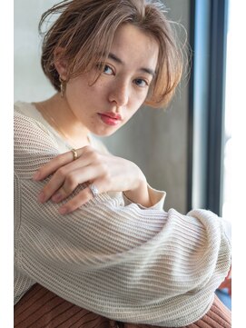 ブエナビスタ(BUENA VISTA) ☆BUENAVISTA☆イルミナカラー/インナーカラー/センターパート