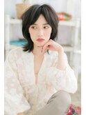 大人かっこいい黒髪グレイアッシュ外ハネボブカットb1