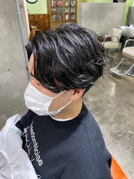 クオル 立川(QOL) ニュアンスパーマセンターパートコンマヘアツーブロック