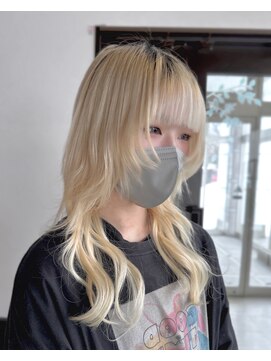 ルーム(Room) #ブロンドロングウルフ