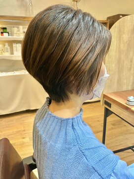 ココカラヘアー ニコ(cococara hair nico) 大人可愛い/20代/30代/40代/前下がりショート/ボブ/丸みショート
