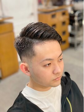 クリュウゲート 三鷹店(KURYU GATE) スキンフェード