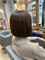 スタジオ アルファプラス 日暮里店(studio α+)&nbsp;ステップボーンカットカットボブショートハイライト白髪ぼかし