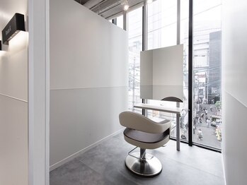 ニカ(NICeA)の写真/【梅田駅2分/全席半個室/23時迄営業】完全マンツーマン×半個室で貴方だけの贅沢なひとときを＿。