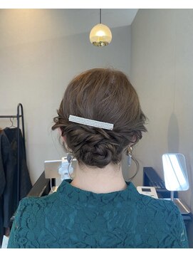 アットラップレーヴ(attrape-reve) ふわふわシニヨン