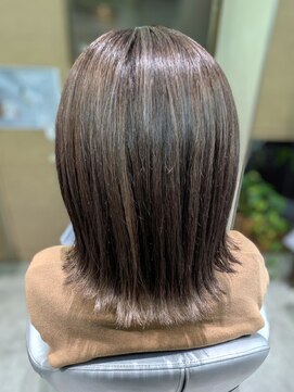ユーアンボワーズ(U-AMBOISE) 美フォルムボブ【寝屋川/髪質改善/白髪ぼかし】
