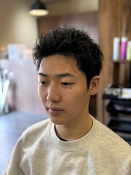 クラッキ ヘアークリエイション(CRAQUE hair creation) 爽やかさ抜群！！メンズアップバングスパイキーショート