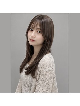チャチャブラン アミー(cha-cha Blanc Amie)の写真/いつまでも若々しく美意識の高い女性の為のグレイカラー!ハイライトで白髪をぼかして自然な仕上がり♪