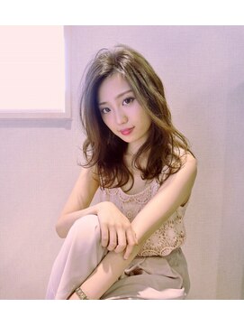ヴェジールヘアデザイン(Vezir hair design) 大人小顔セミロング