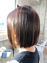 ライラ(Lyla)&nbsp;プツッと切りっぱなしウェットミニボブ