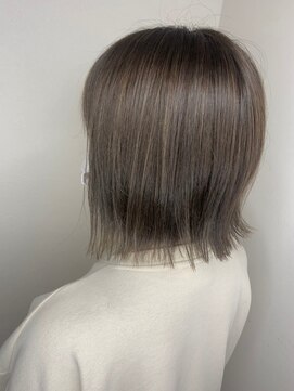 フロート 小阪店(float) アッシュグレー_マロンベージュ Aラインボブ かきあげ