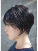 【担当石井】立体感×前下がり×くびれ大人ショート