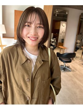 ヌイ(nui) Olive beige
