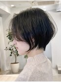 ショートボブ