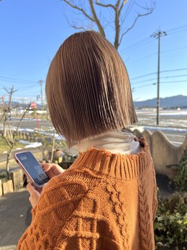 カイト(kaito) 柔らかベージュ