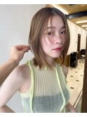レイヤーカットシアーベージュ前髪なしブリーチありケアカラー