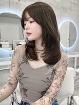 エヌアイ オモテサンドウ(ni omotesando)&nbsp;大人レイヤー×上品ブラウンカラー