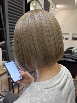 ル ジャルダン 戸塚店(le jardin) ミニボブ/ボブ/ボブカット/ハイトーンカラー/ブリーチ/20代/30代