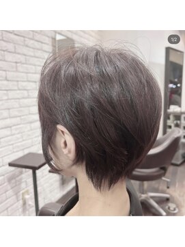 サロウィン 名古屋本山店(SALOWIN) 耳掛けスッキリスマッシュボブ／ HIDE／ショートボブ/くびれ