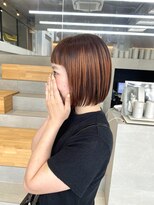 カケル(×.)&nbsp;ミニボブ/オン眉/オレンジ/プレイングカラー