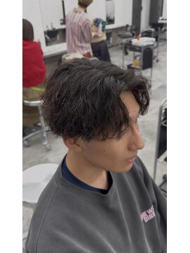 オム ブランシェ(HOMME BLANCHE’) 【KAZUKI】縦落ちのツイストパーマ