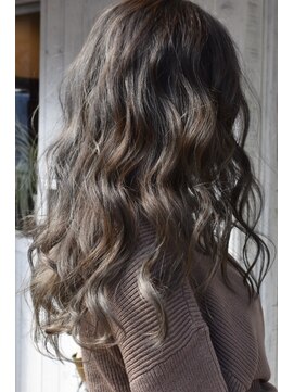 コーエン(coaen) ふわふわだけど艶巻きカール＋ラベンダー  グレーカラー