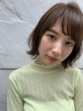 シー バイ ロンド 新宿(Sea by Lond) 【佐藤健太郎】外ハネ小顔レイヤーボブハイライトグレージュ