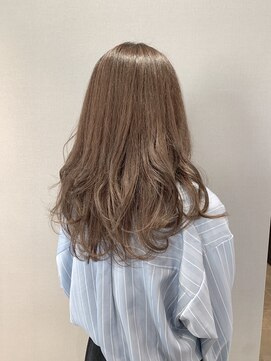 リリ(Liri material care salon by JAPAN) ロングのレイヤースタイル