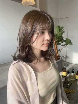 フィル(fil) sheer beige / layer medium