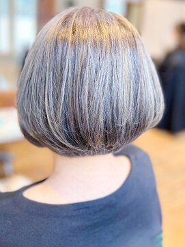 カミビトグロウ(kamibito glow) 30代40代50代脱白髪染めグレイヘア白髪ぼかしハイライト