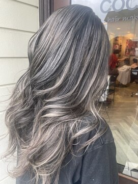 ヘア メイク ココ(hair make coco) コントラストの効いたホワイトハイライト♪