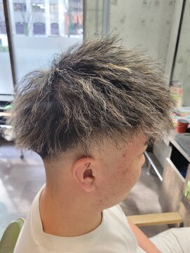 メンズ レオ 南森町店(men's LEO) メッシュ×ツイスパ×フェードstyle