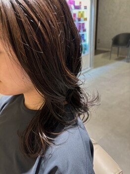 ベノワ(BENOIT)の写真/高いカット技術×デザイン力であなたの魅力を引き出します♪どこから見ても雰囲気のあるスタイルに！
