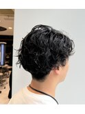 ツーブロック刈り上げパーマスタイル