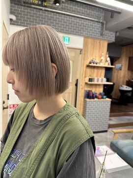 リノショアーズ 元町店(RINOSHORES) 10代20代★大人かわいいダブルカラーブリーチミルクティーカラー