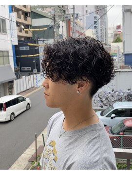 ビカムメンズヘアー 栄店(become men's hair) 波巻きセンターパート