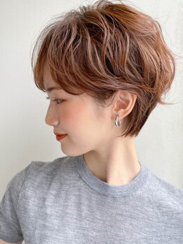 ロッソ うるま店(Rosso)の写真/大人女性の魅力を引き出すカット力。お手入れ簡単スタイルは多くの大人女性に支持されるのも納得[うるま]